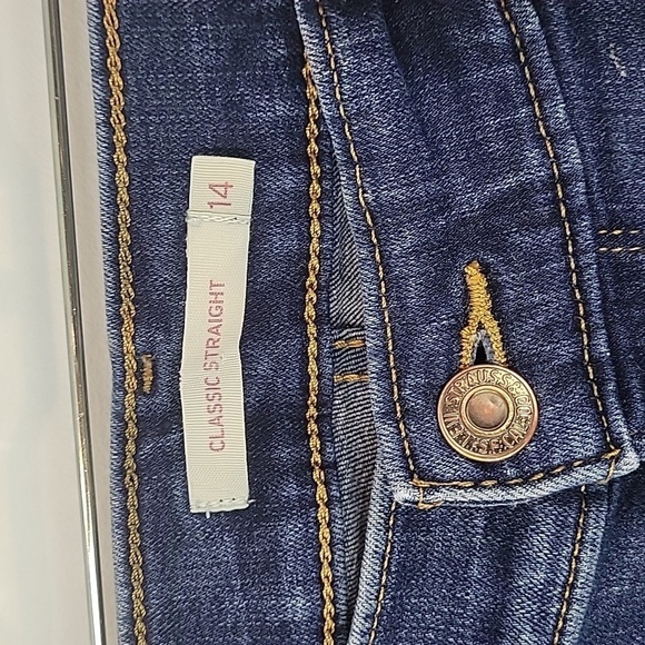 Levi's Mid Rise Straight Leg Jeans size 14 - Picture 2 of 9
